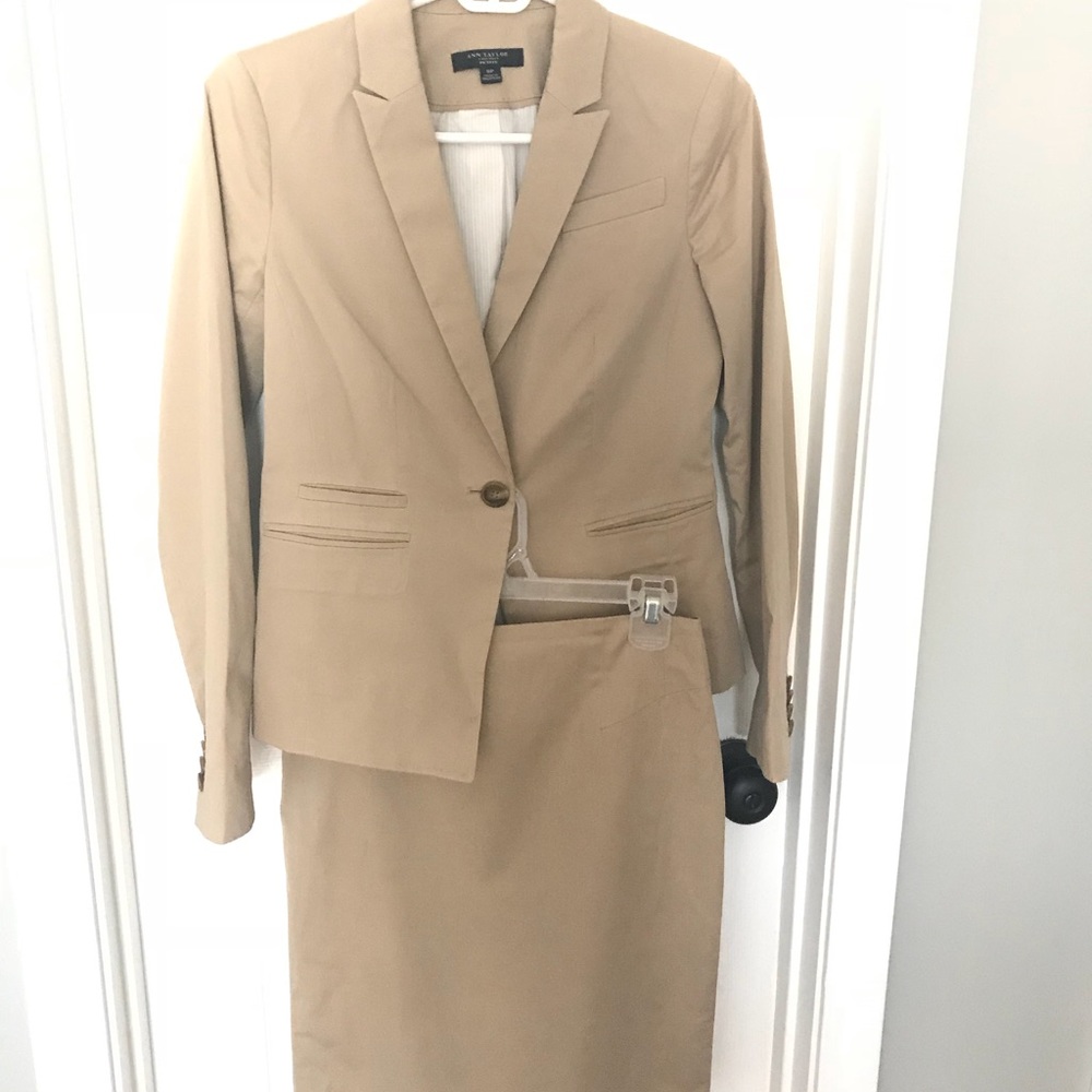 Ann Taylor Tan skirt suit